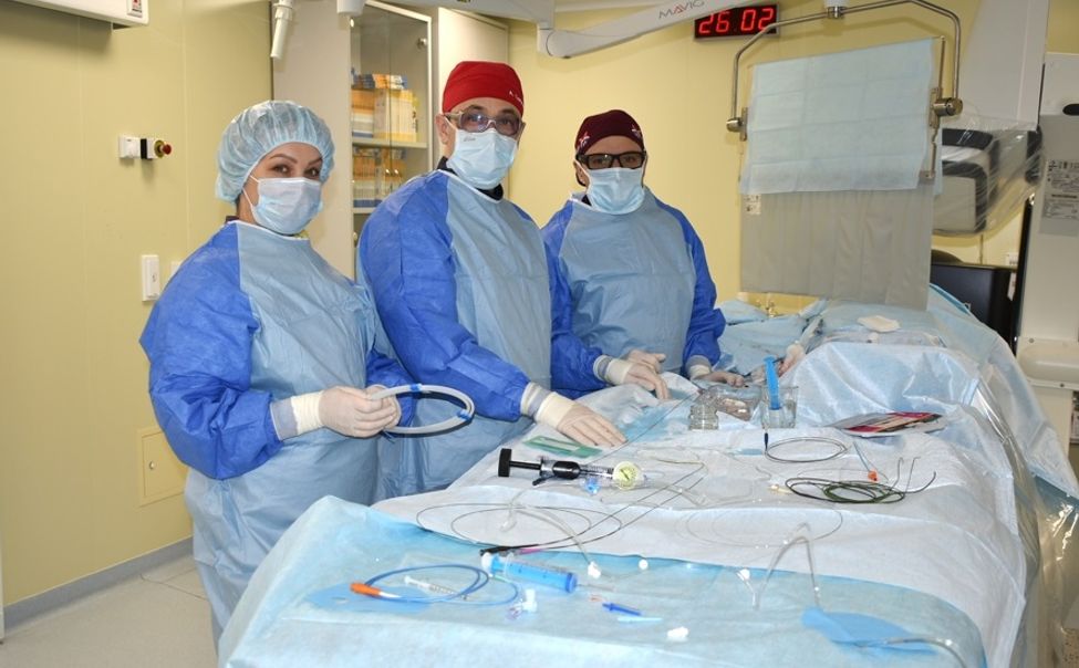 Хирурги Чувашии научились дробить кальций в сосудах сердца