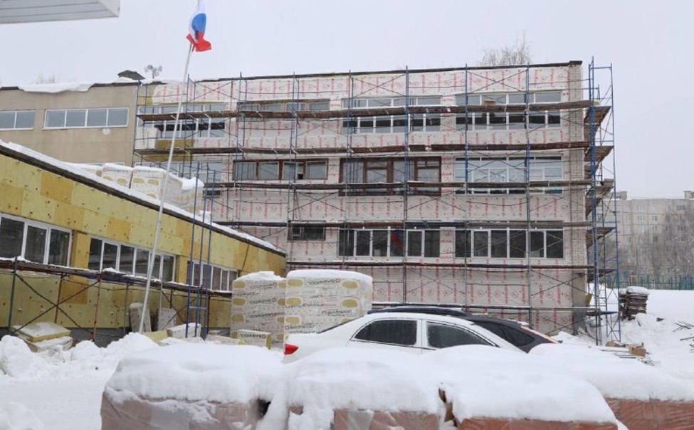 В Чебоксарах проверили ход работ по капремонту гимназии №1