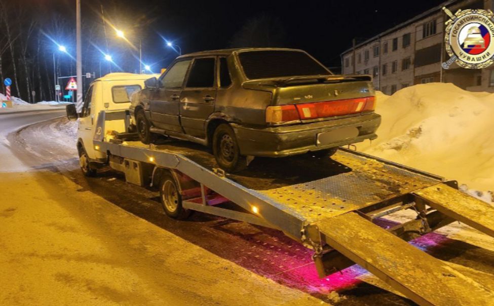 В Цивильском округе госавтоинспекторы поймали несовершеннолетнего за рулем