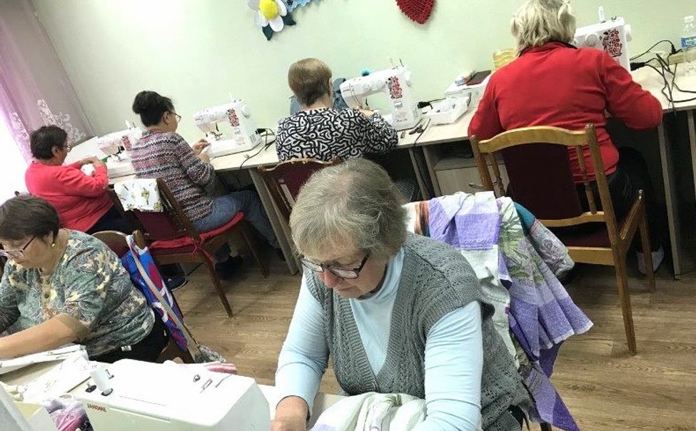 Волонтеры Мариинского Посада шьют для бойцов СВО