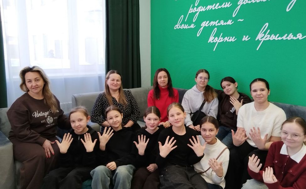 В рамках проекта «Проведем выходные вместе» в Ядринском округе прошел мастер–класс по маникюру