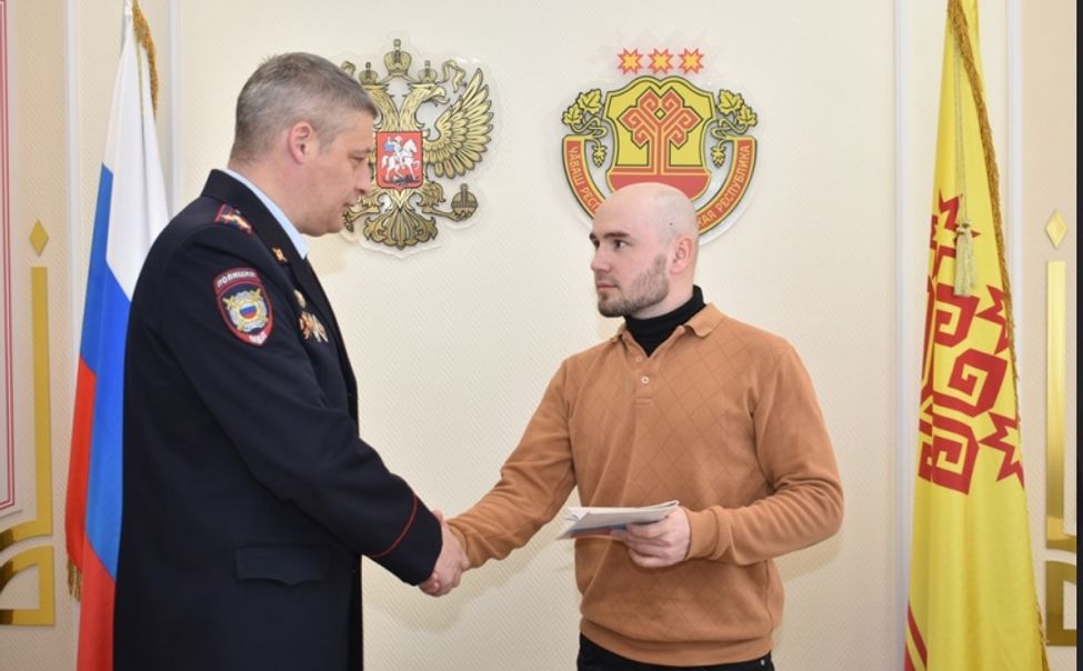 В Чувашии присягу гражданина РФ приняли 6 уроженцев ближнего и дальнего зарубежья