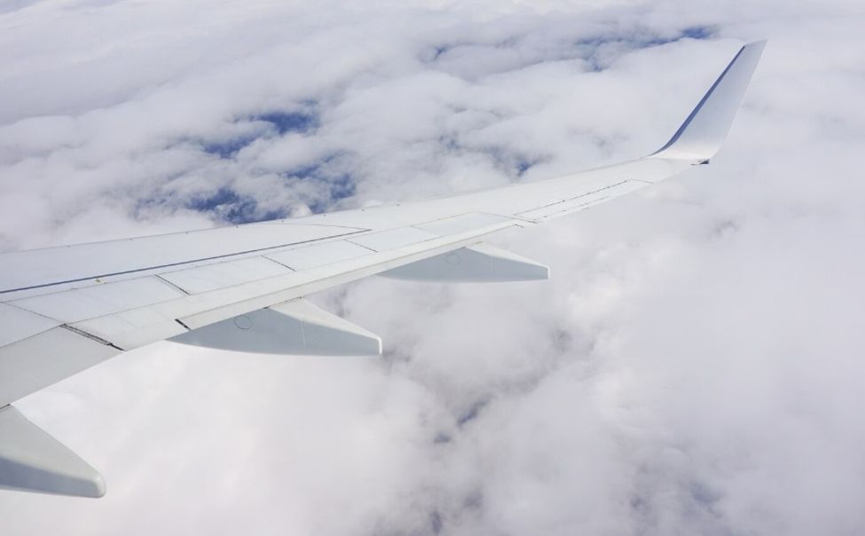 Обильные снегопады проверили Чебоксарский аэропорт на надёжность