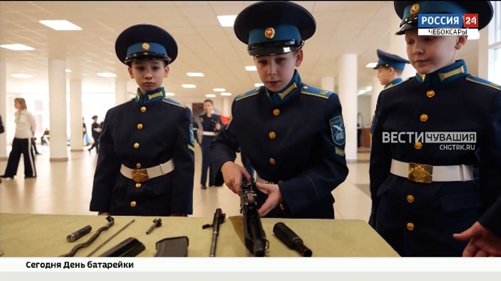 Олег Николаев посетил Кадетский корпус