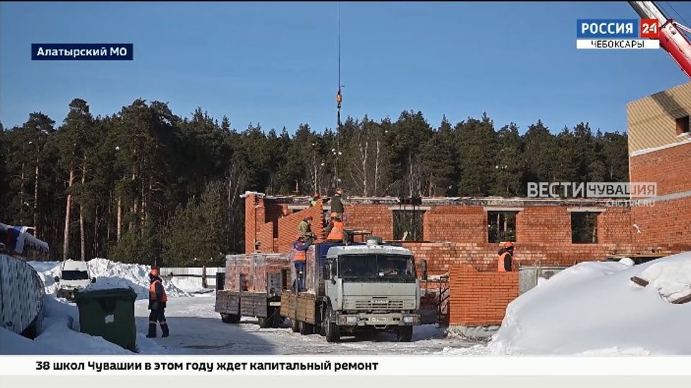 В селе Чуварлеи Алатырского округа строят школу на 300 мест