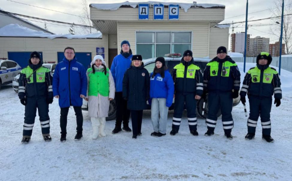 Госавтоинспекторы Чувашии в День защитника Отечества проверили водителей на знание ПДД